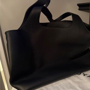 Cuyana Black Leather Tote Bag 13 inches